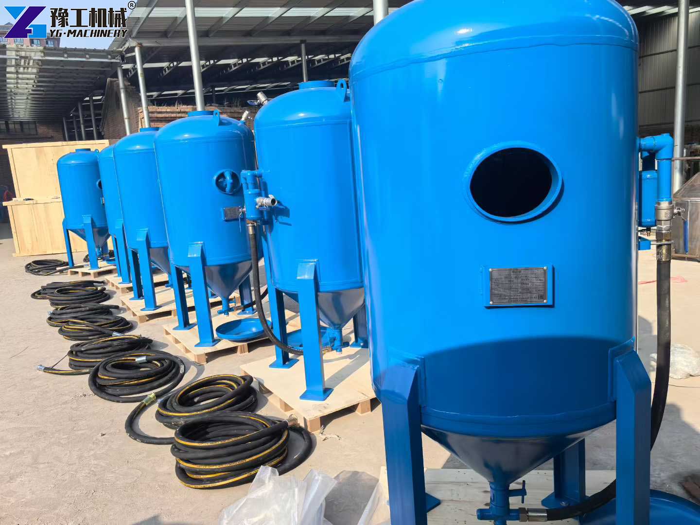 portable dustless sandblaster