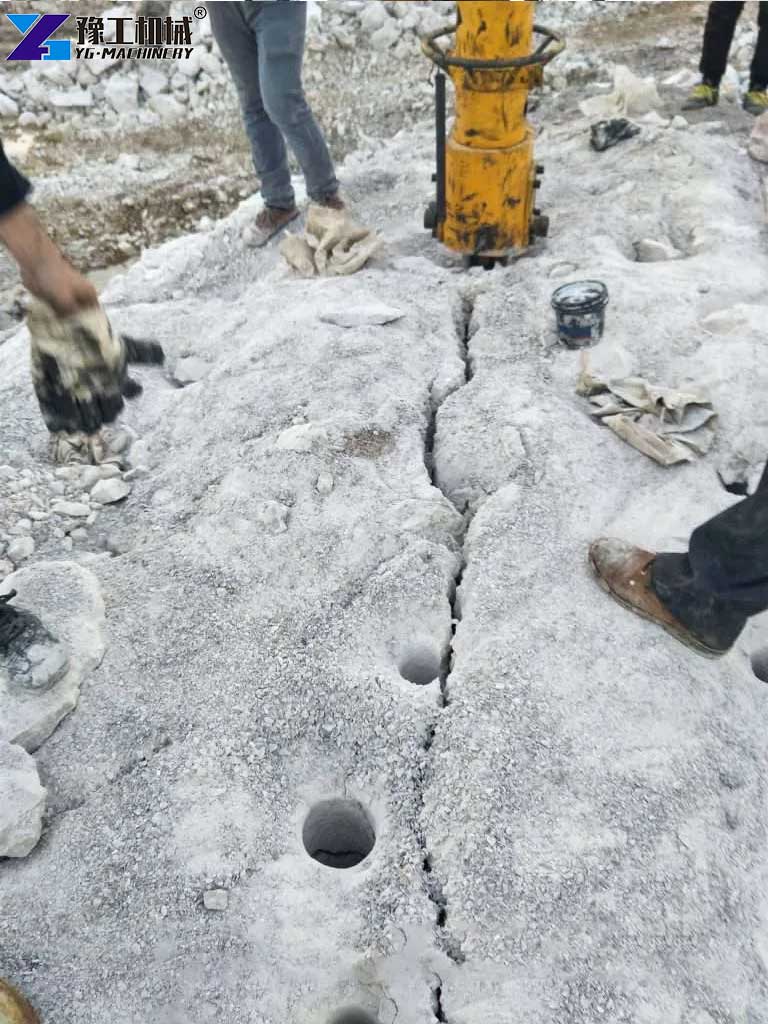 rock splitter machine